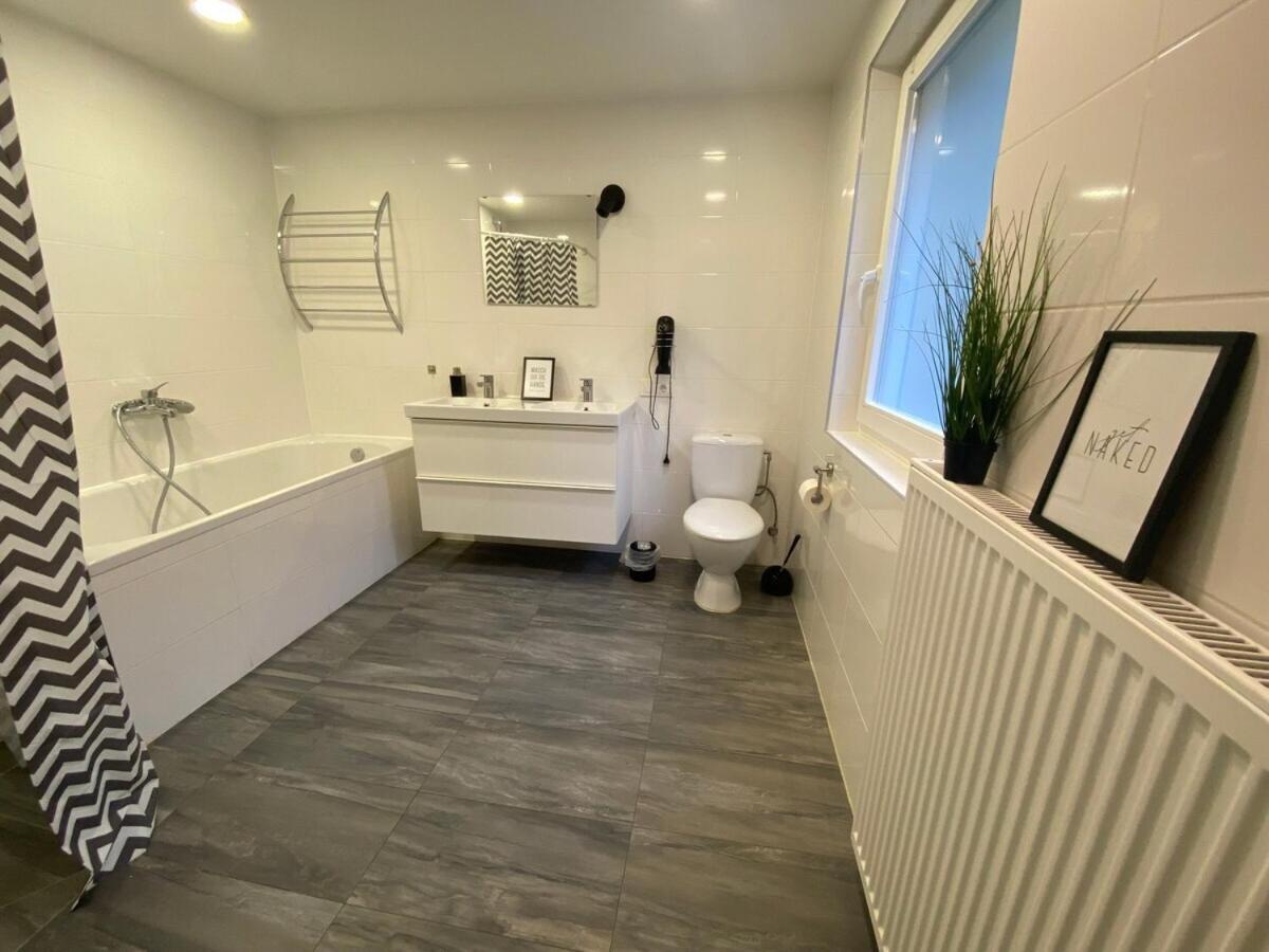 Discovair Traben-Trarbach - Ferienhaus Fuer 6 Personen Mit Netflix Apartment Exterior photo